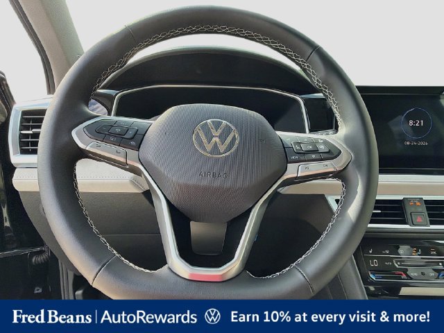 New 2026 Volkswagen Taos SE AWD/4WD image 9