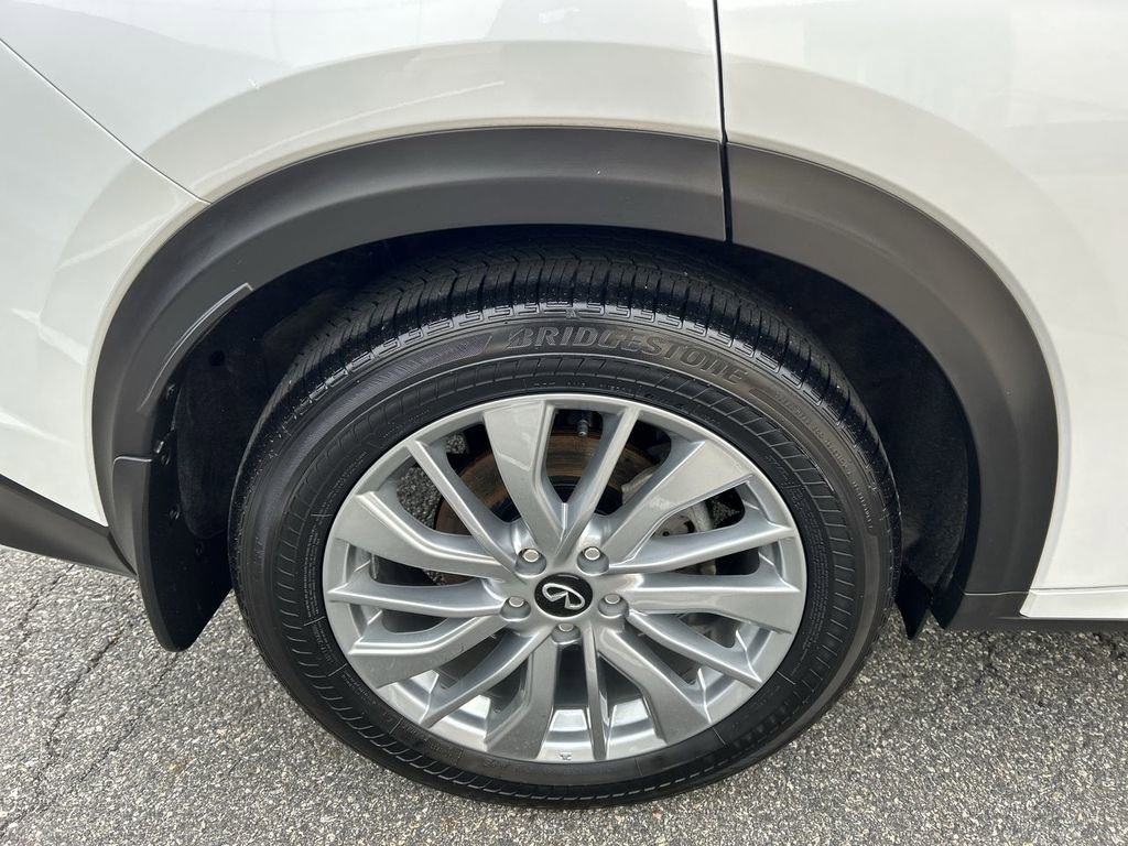 Certified 2025 INFINITI QX50 Luxe image 12