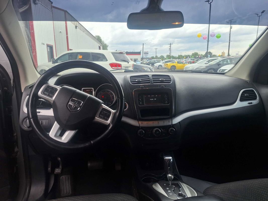 Used 2020 Dodge Journey SE w/ SE Popular Equipment Group FWD image 15