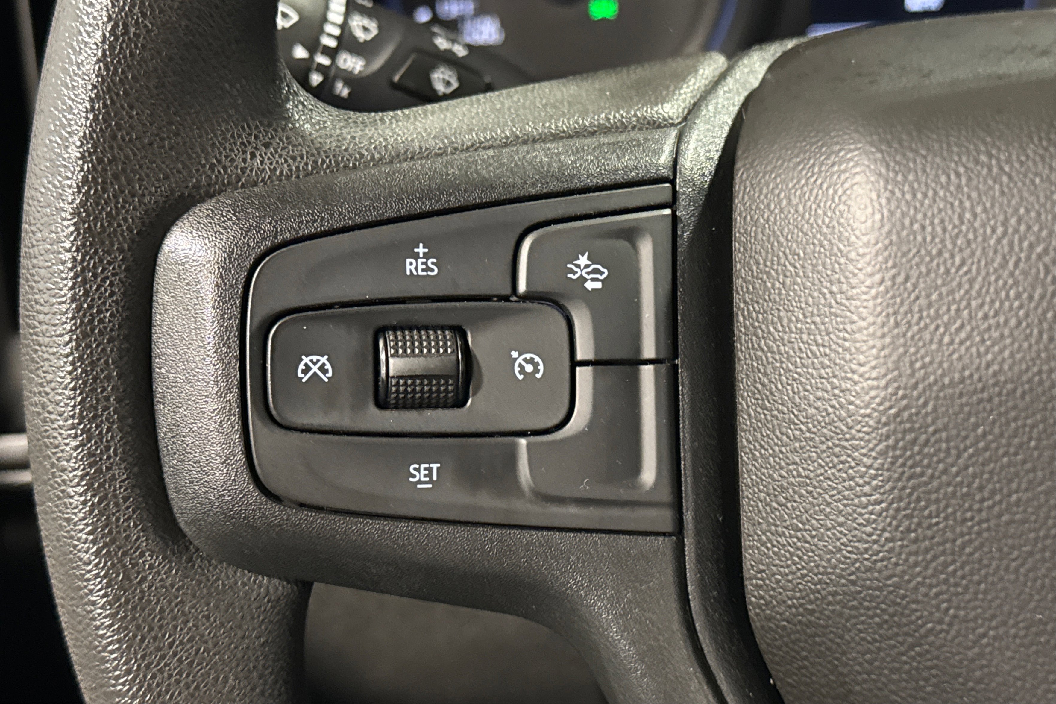 Used 2023 Chevrolet Silverado 1500 Custom image 24