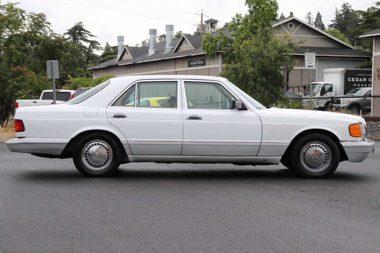 Used 1989 Mercedes-Benz 300 SE image 9