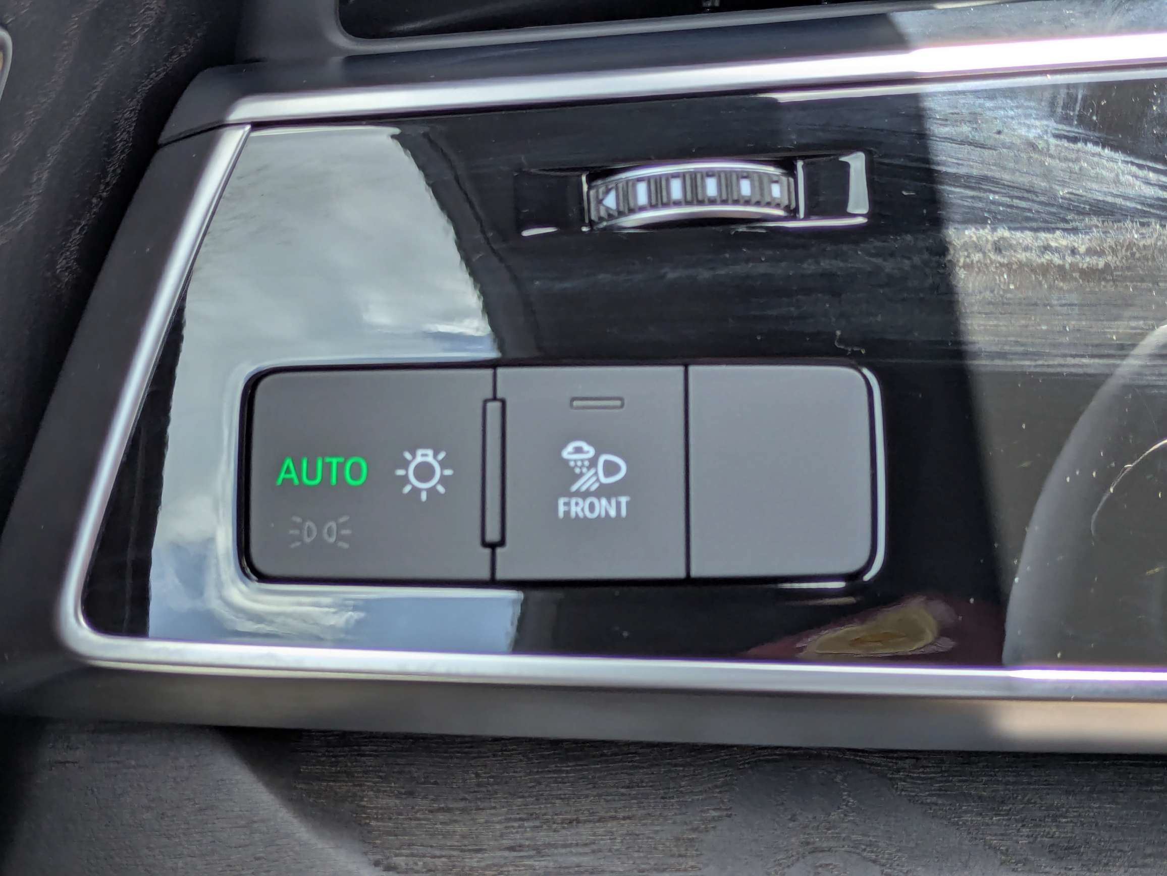 Used 2023 Audi Q8 Premium AWD/4WD image 31