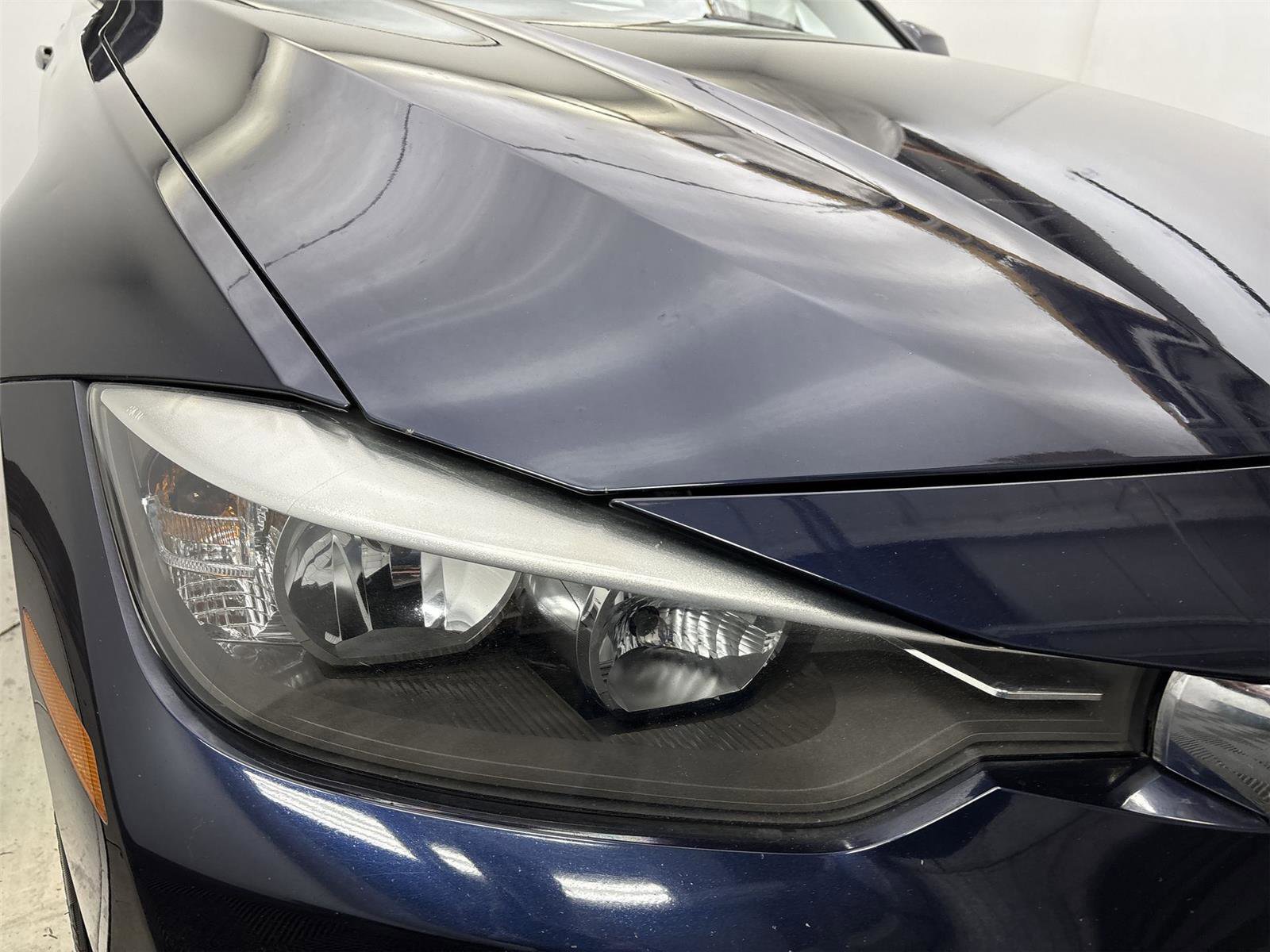 Used 2014 BMW 320i xDrive Sedan image 18