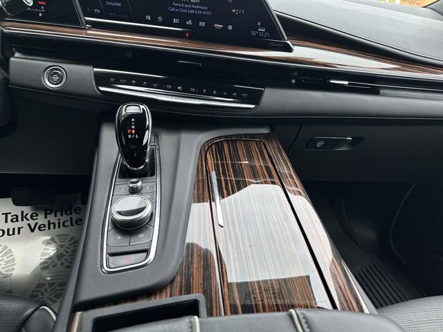 Certified 2024 Cadillac Escalade Premium Luxury w/ LPO, Floor Liner Package AWD/4WD image 54