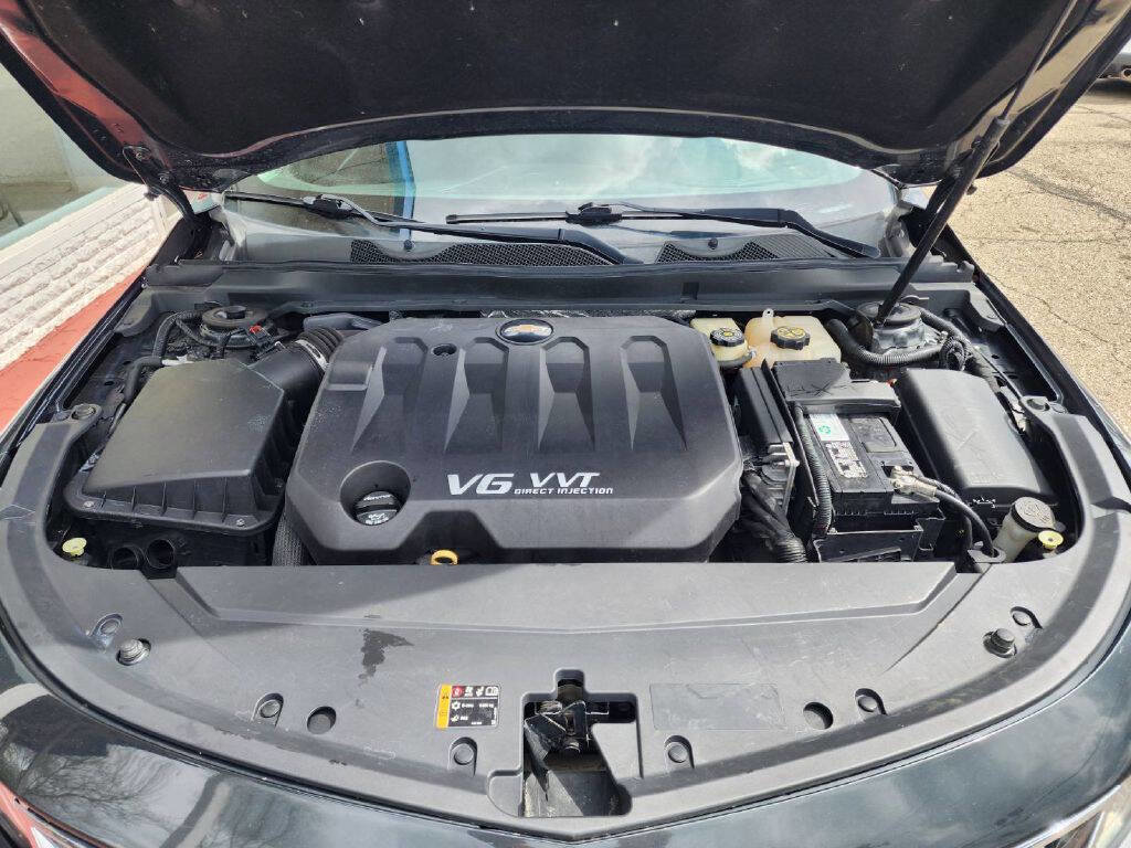 Used 2015 Chevrolet Impala LT image 19