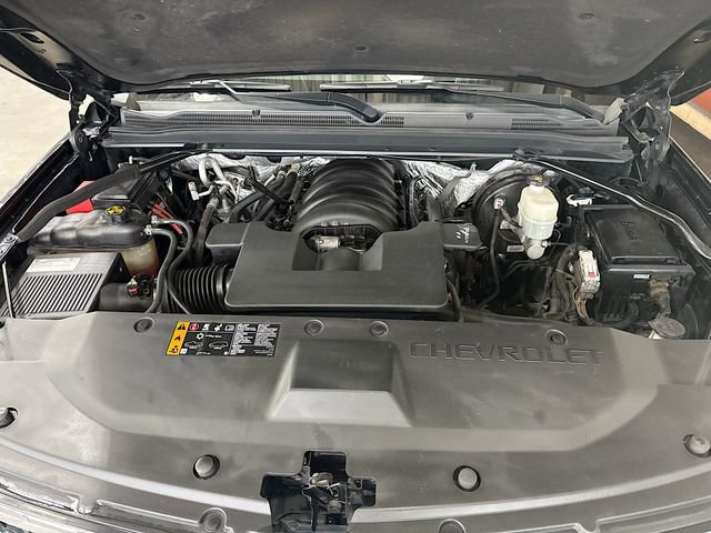 Used 2018 Chevrolet Suburban LT AWD/4WD image 33