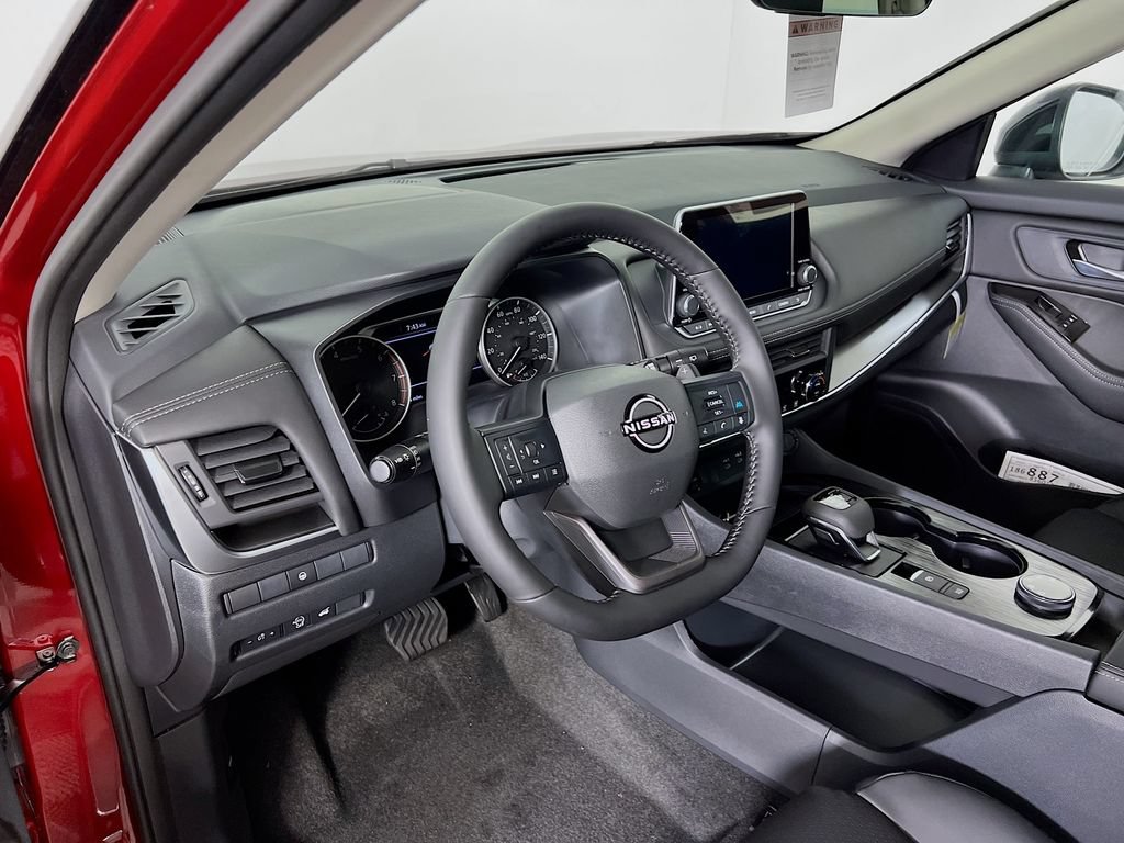 New 2026 Nissan Rogue Dark Armor AWD/4WD image 8