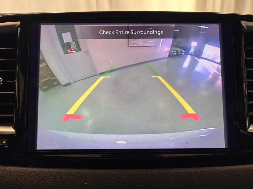 Used 2025 Chrysler Pacifica Select FWD image 18