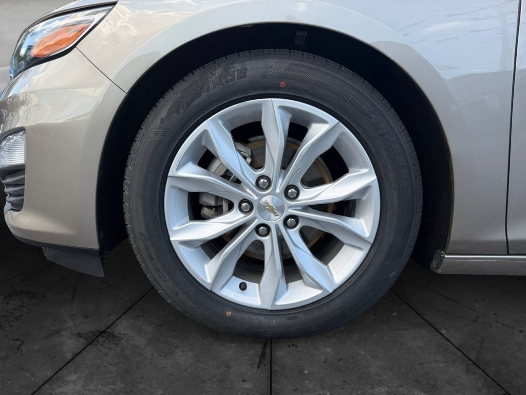 Used 2025 Chevrolet Malibu LT FWD image 14