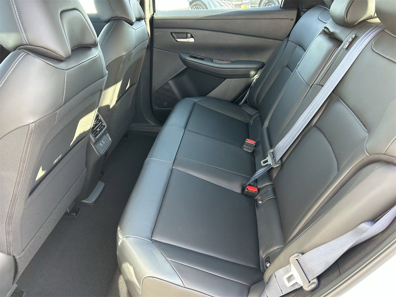 New 2026 Nissan Leaf SV+ w/ Illuminated Package FWD image 13