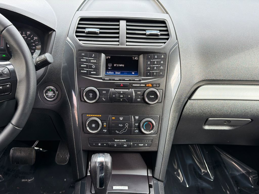 Used 2018 Ford Explorer XLT image 20