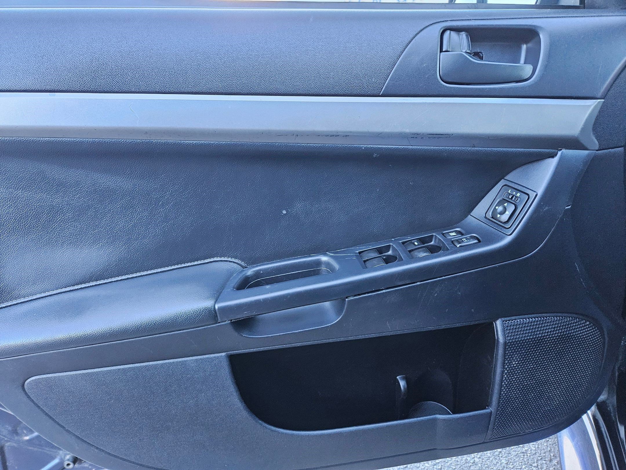 Used 2014 Mitsubishi Lancer ES image 14