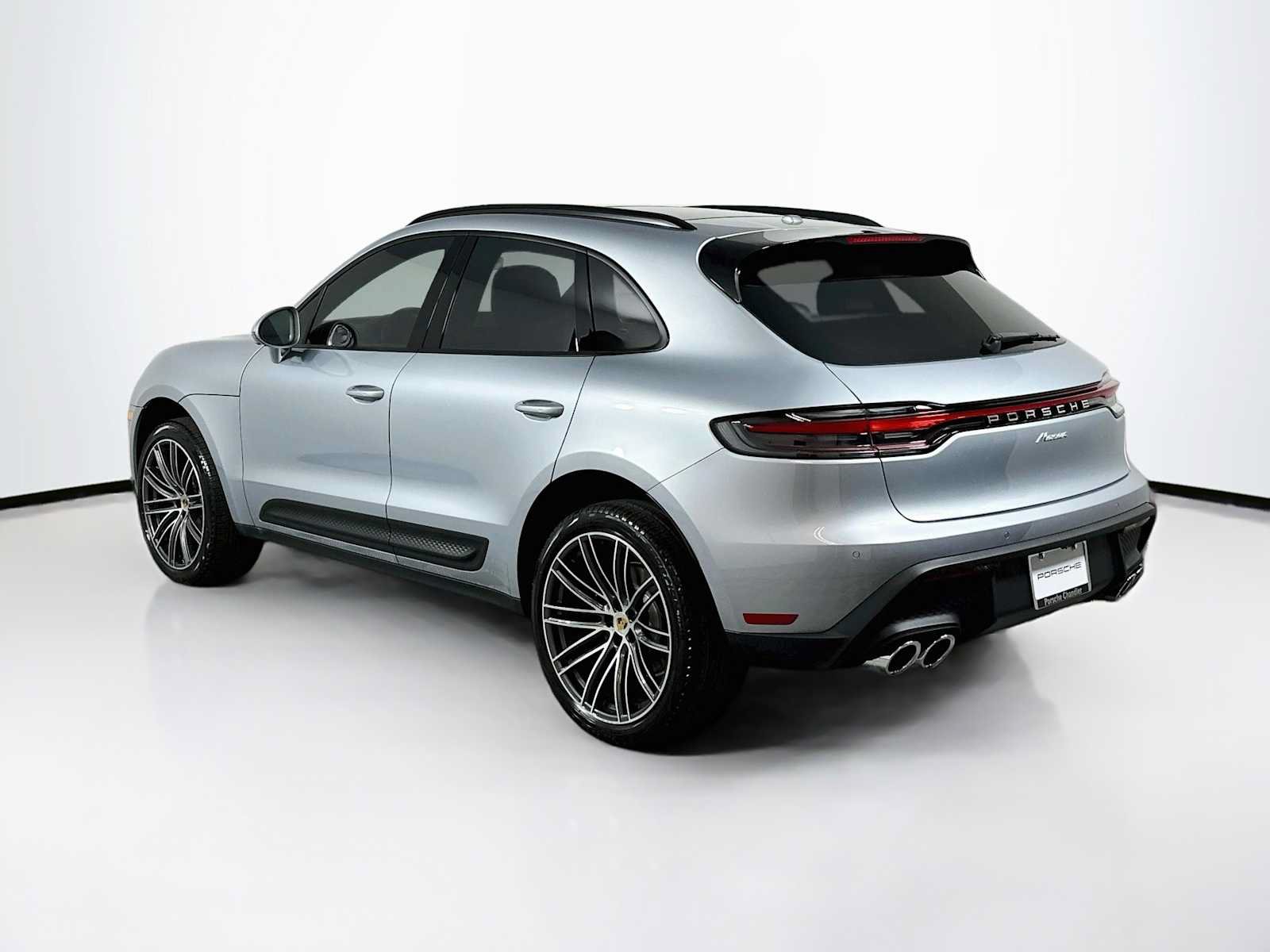 New 2026 Porsche Macan AWD/4WD image 3