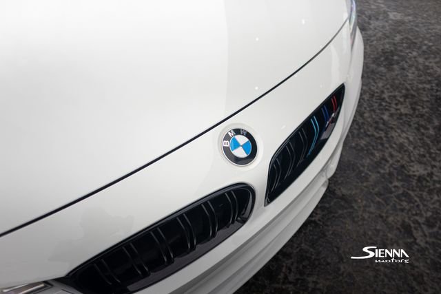 Used 2017 BMW M4 Convertible image 10