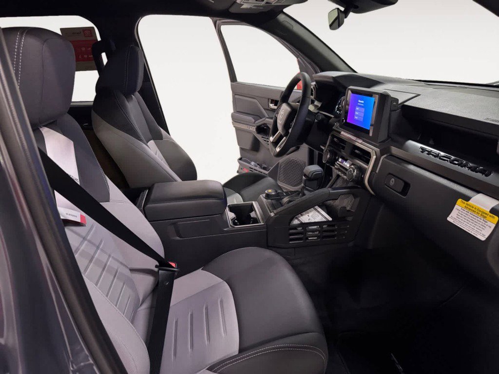 New 2025 Toyota Tacoma TRD Sport image 17