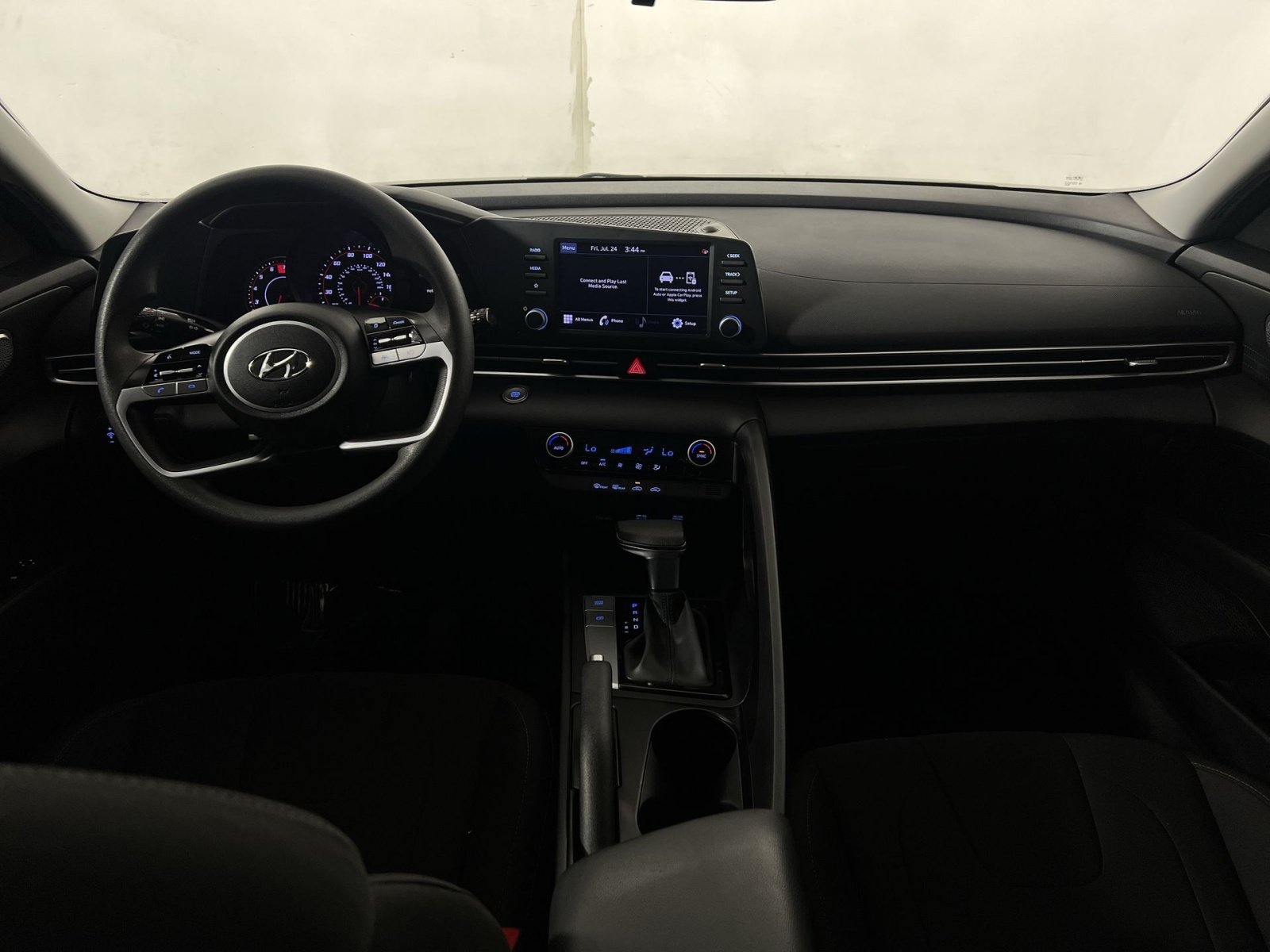 Used 2023 Hyundai Elantra SEL FWD image 22