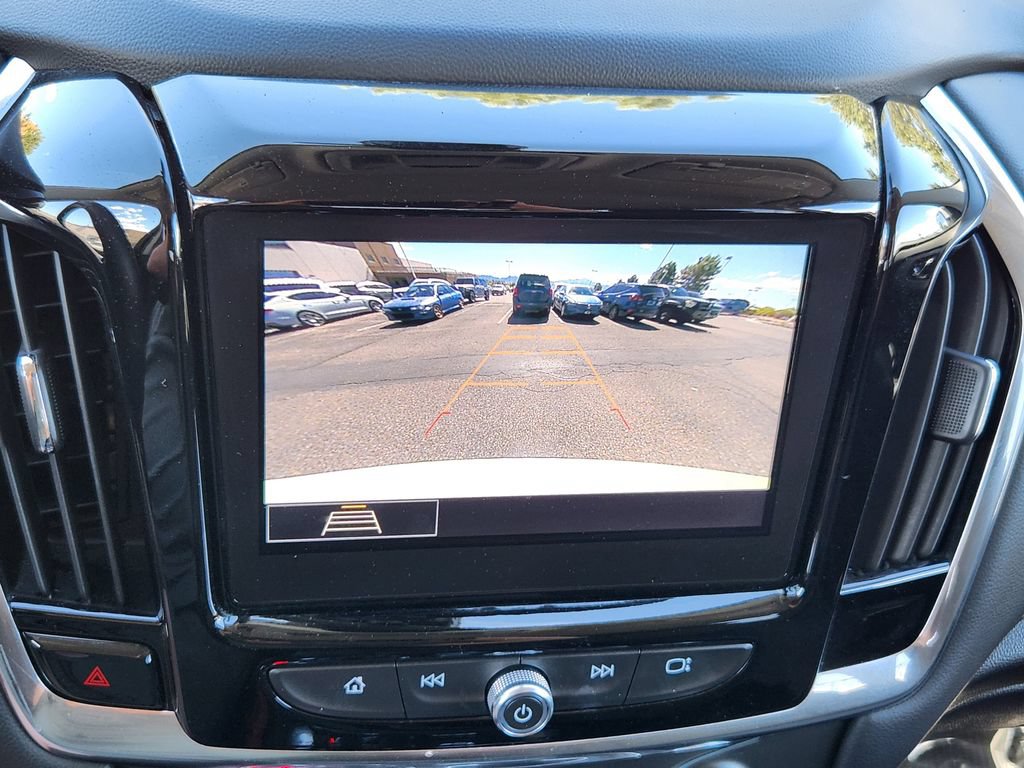 Used 2021 Chevrolet Traverse LT AWD/4WD image 9