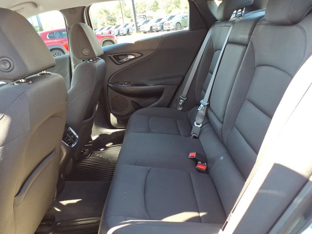 Used 2021 Chevrolet Malibu LT FWD image 13