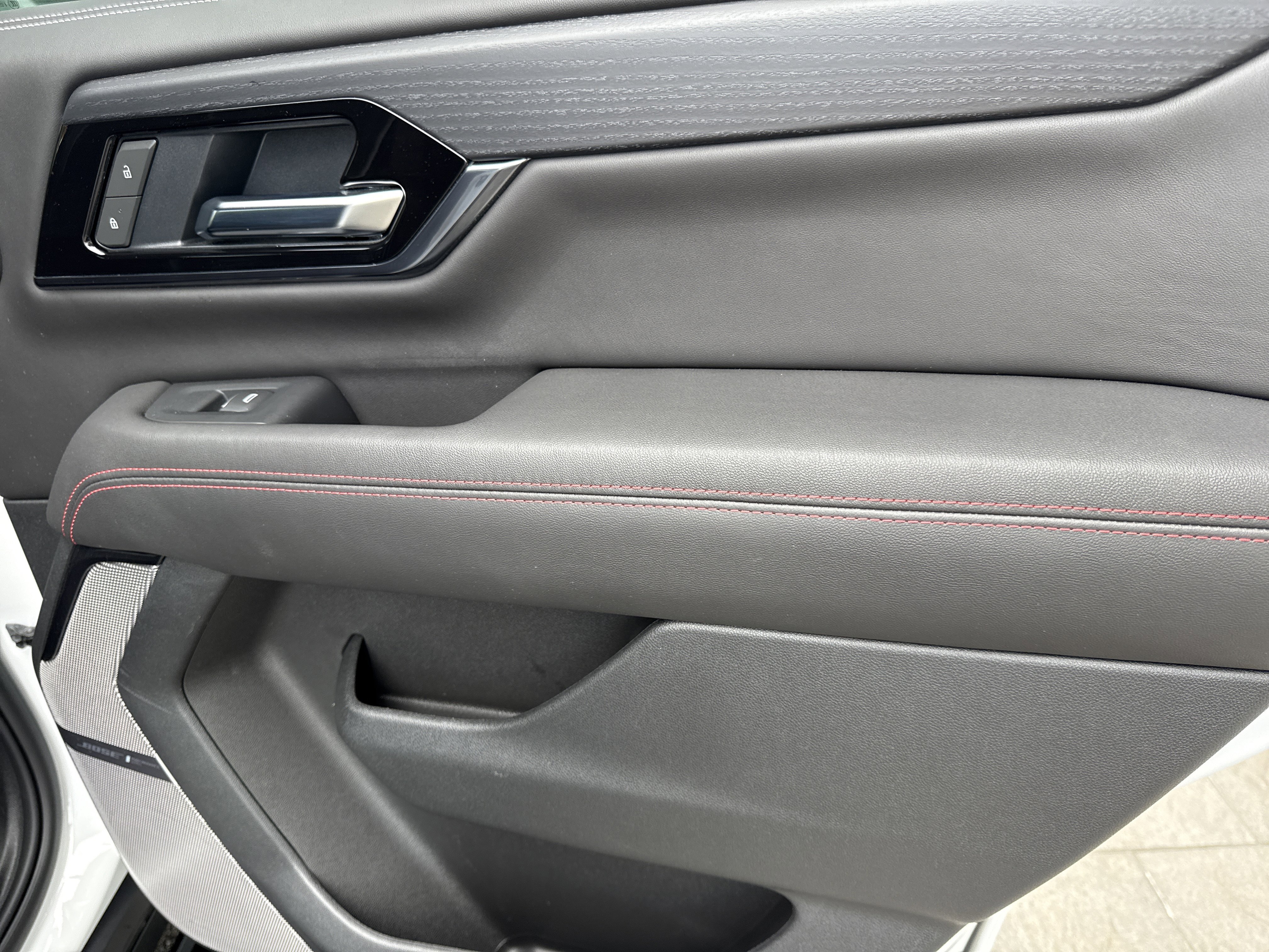 Used 2025 GMC Yukon AT4 Ultimate w/ LPO, Floor Liner Package image 16