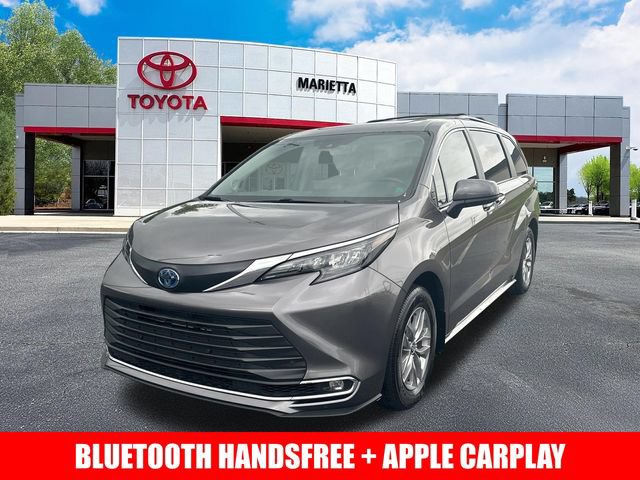Certified 2024 Toyota Sienna XLE w/ XLE Plus Package FWD image 3