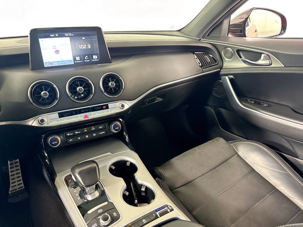 Used 2018 Kia Stinger GT2 RWD image 30