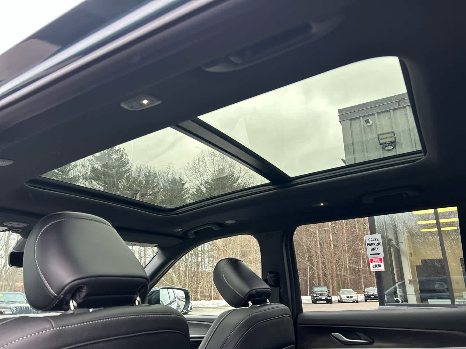 New 2026 Jeep Grand Cherokee L Limited AWD/4WD image 29