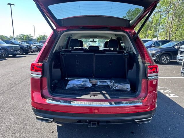 Used 2023 Volkswagen Atlas SE w/ Black Wheel Package FWD image 14