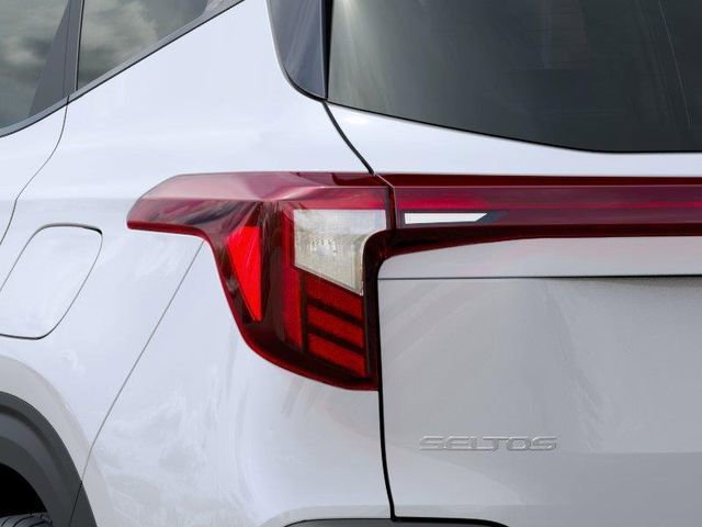 New 2026 Kia Seltos S FWD image 11