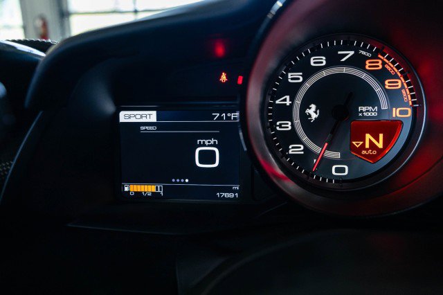 Used 2016 Ferrari 488 GTB - FACTORY TWO TONE PAINT - CAR image 29