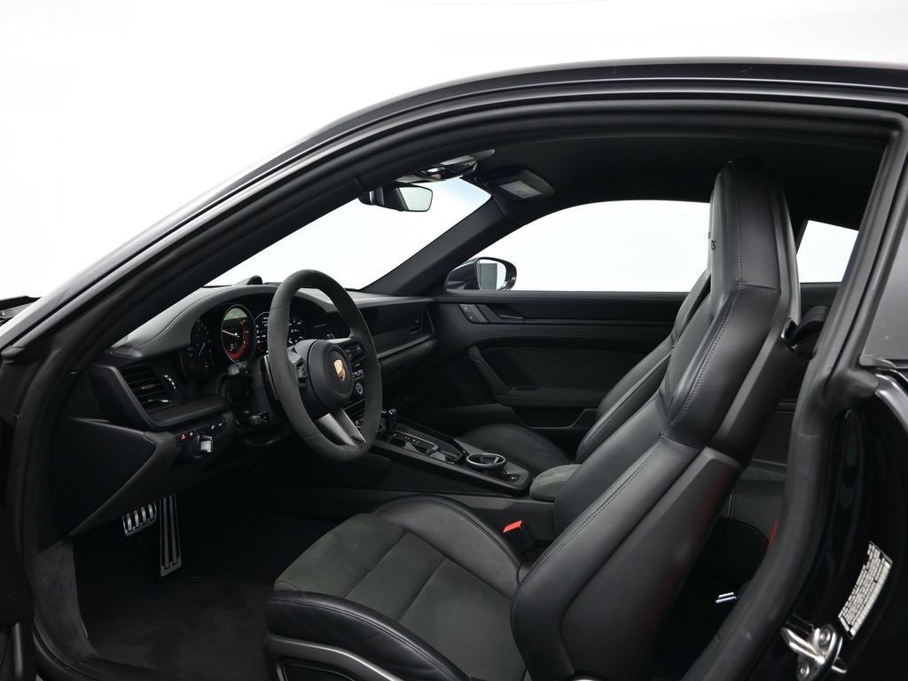 Used 2022 Porsche 911 Carrera 4 GTS image 4