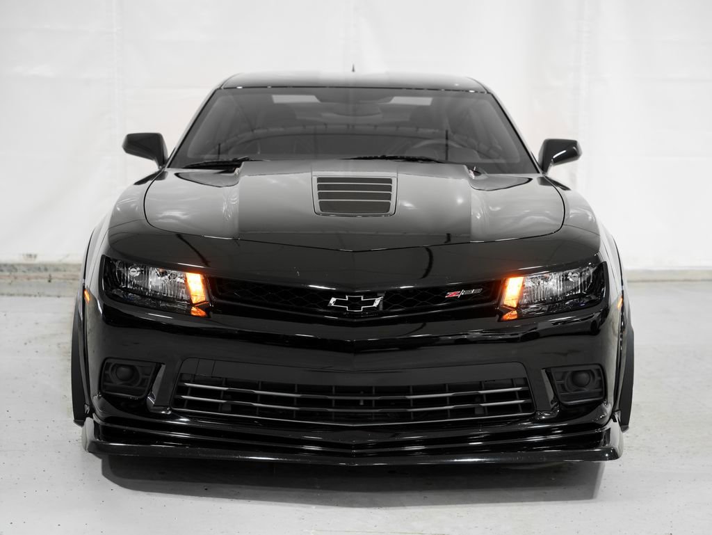 Used 2015 Chevrolet Camaro Z/28 RWD image 5