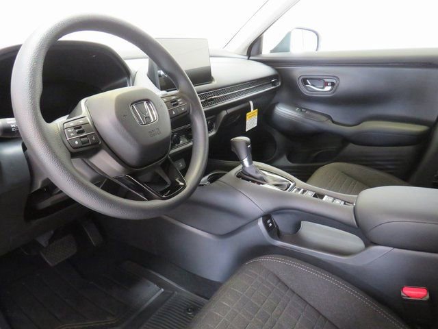 New 2026 Honda HR-V LX image 4