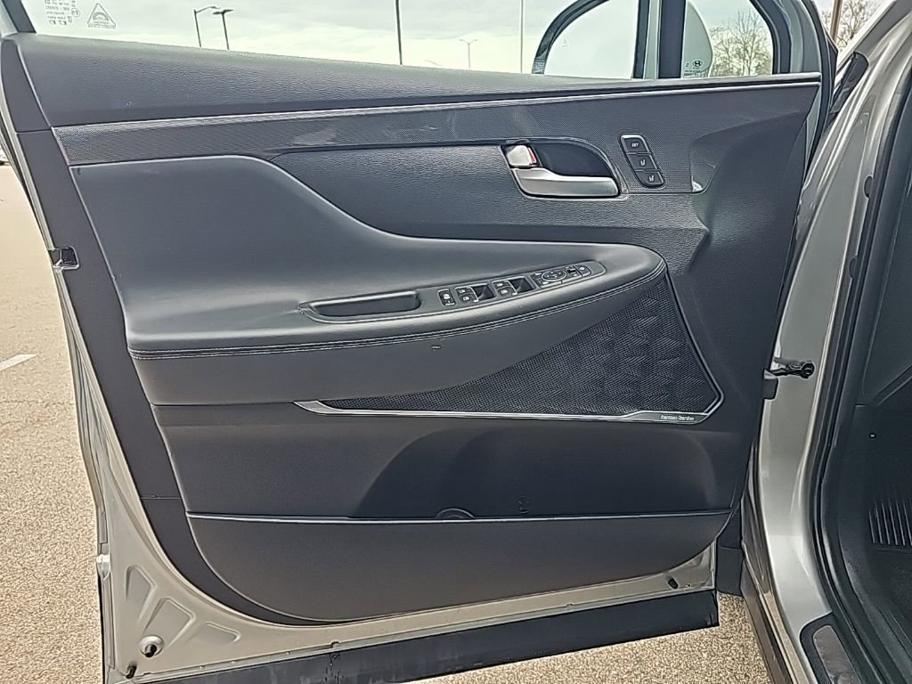 Certified 2023 Hyundai Santa Fe Limited AWD/4WD image 10