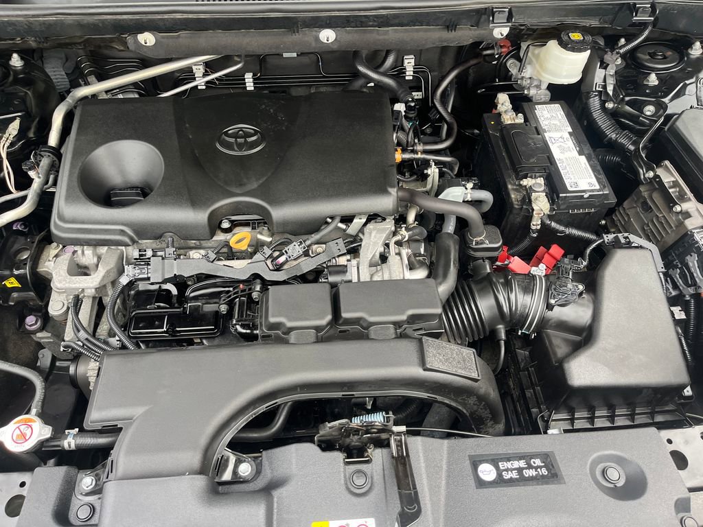 Certified 2021 Toyota RAV4 LE image 23