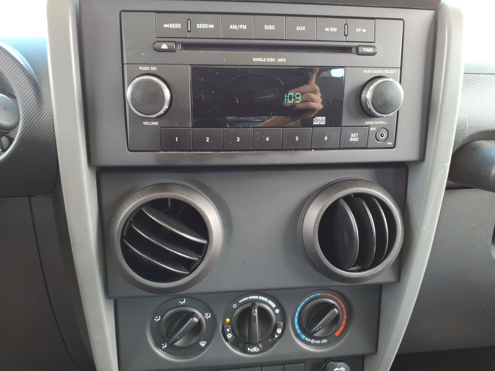 Used 2009 Jeep Wrangler X AWD/4WD image 14