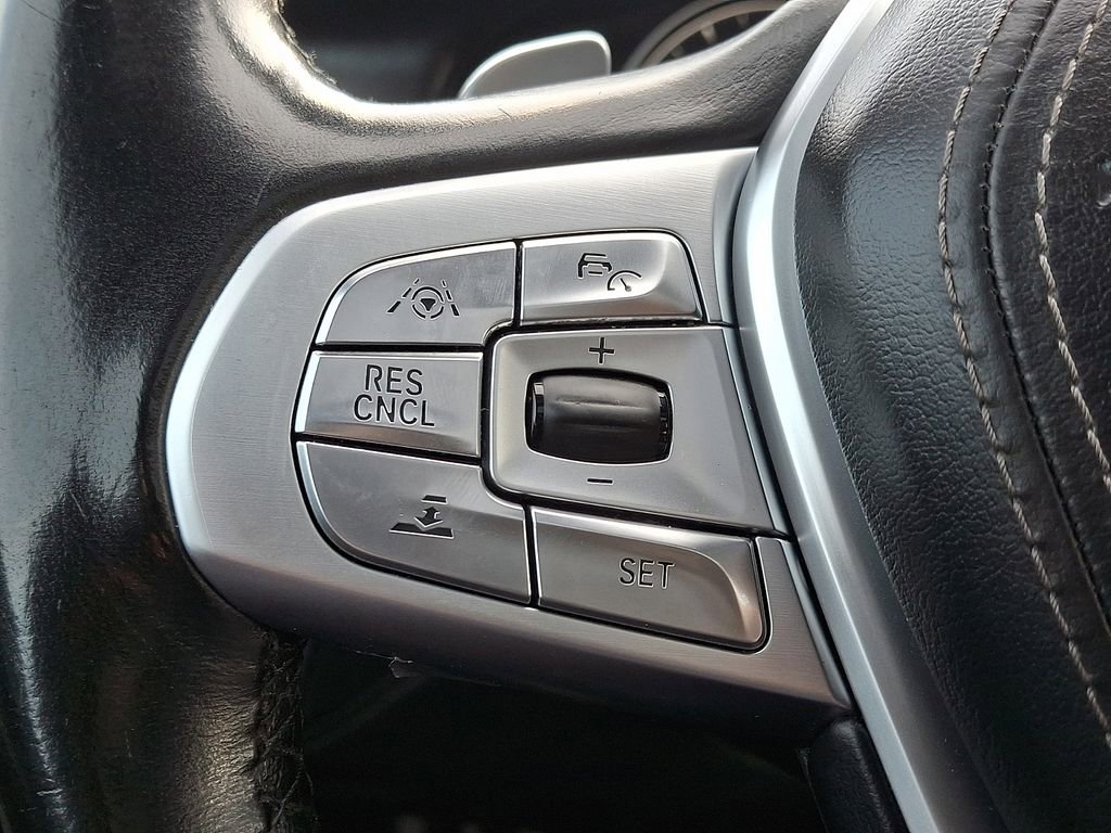 Used 2019 BMW 750i w/ Luxury Rear Seating Package image 22