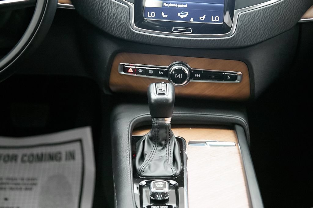 Used 2021 Volvo XC90 T6 Momentum AWD/4WD image 29