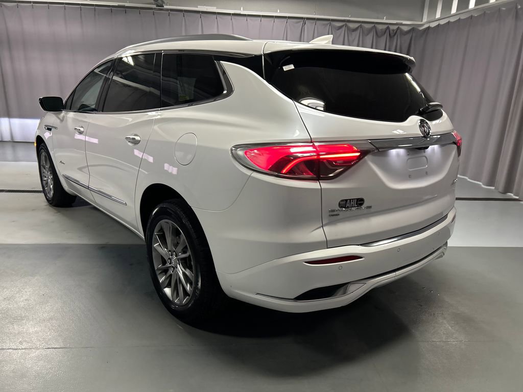 Used 2023 Buick Enclave Avenir w/ Avenir Technology Package AWD/4WD image 5