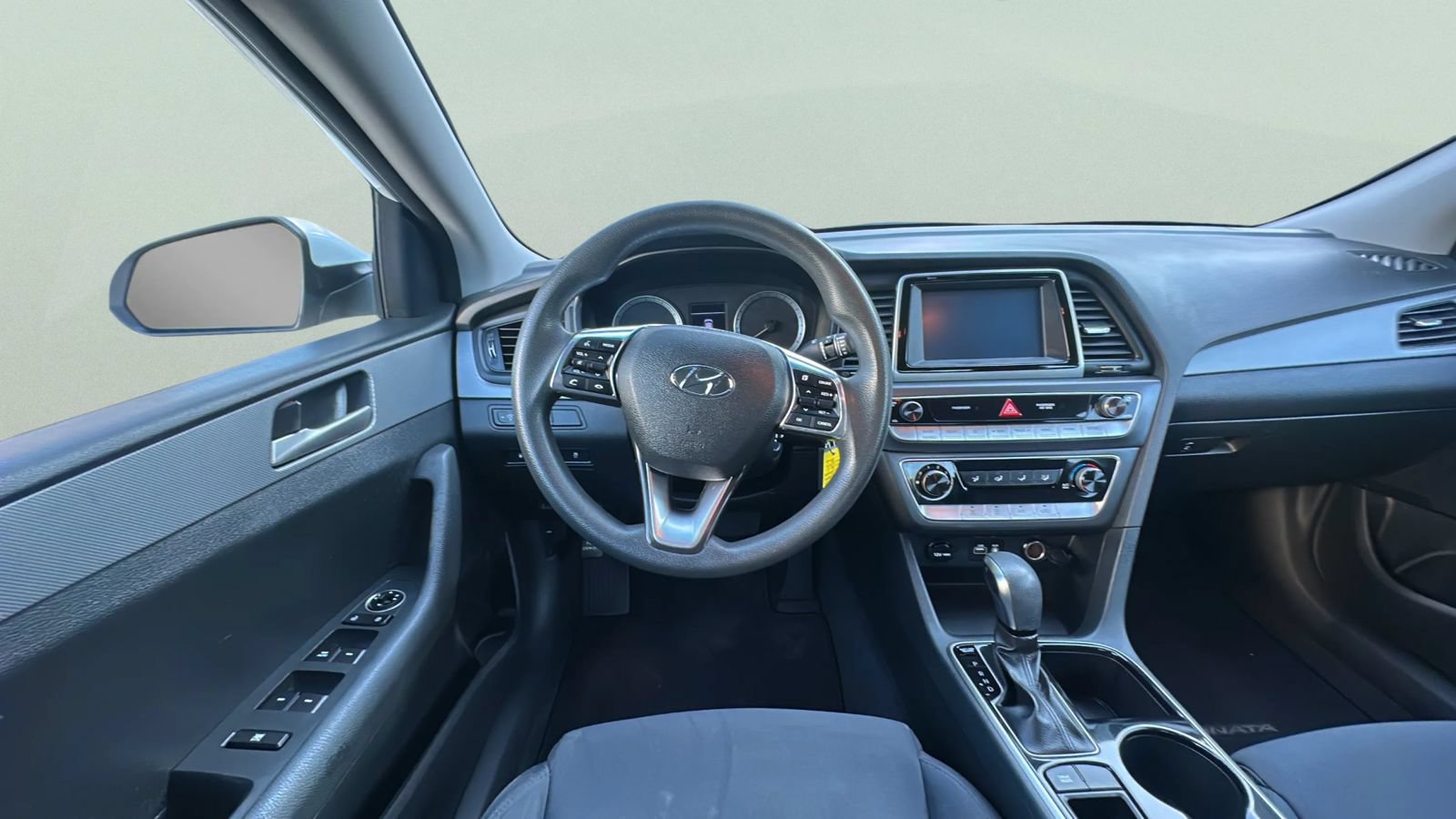 Used 2018 Hyundai Sonata SE FWD image 19