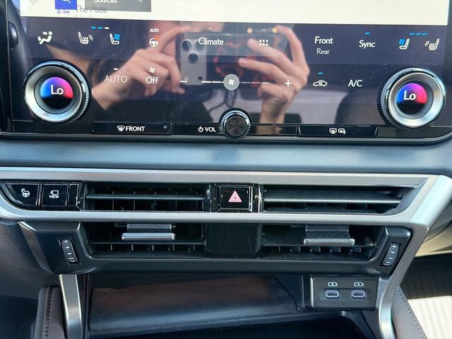 Certified 2025 Lexus RX 450h AWD w/ Convenience Package image 16