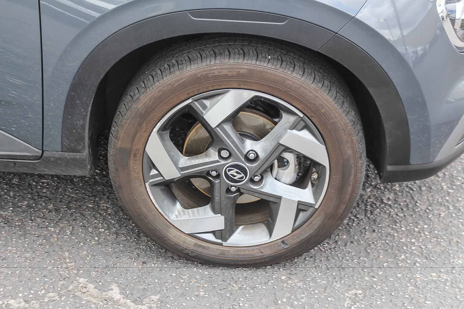 Certified 2023 Hyundai Venue SEL w/ Cargo Package FWD image 12