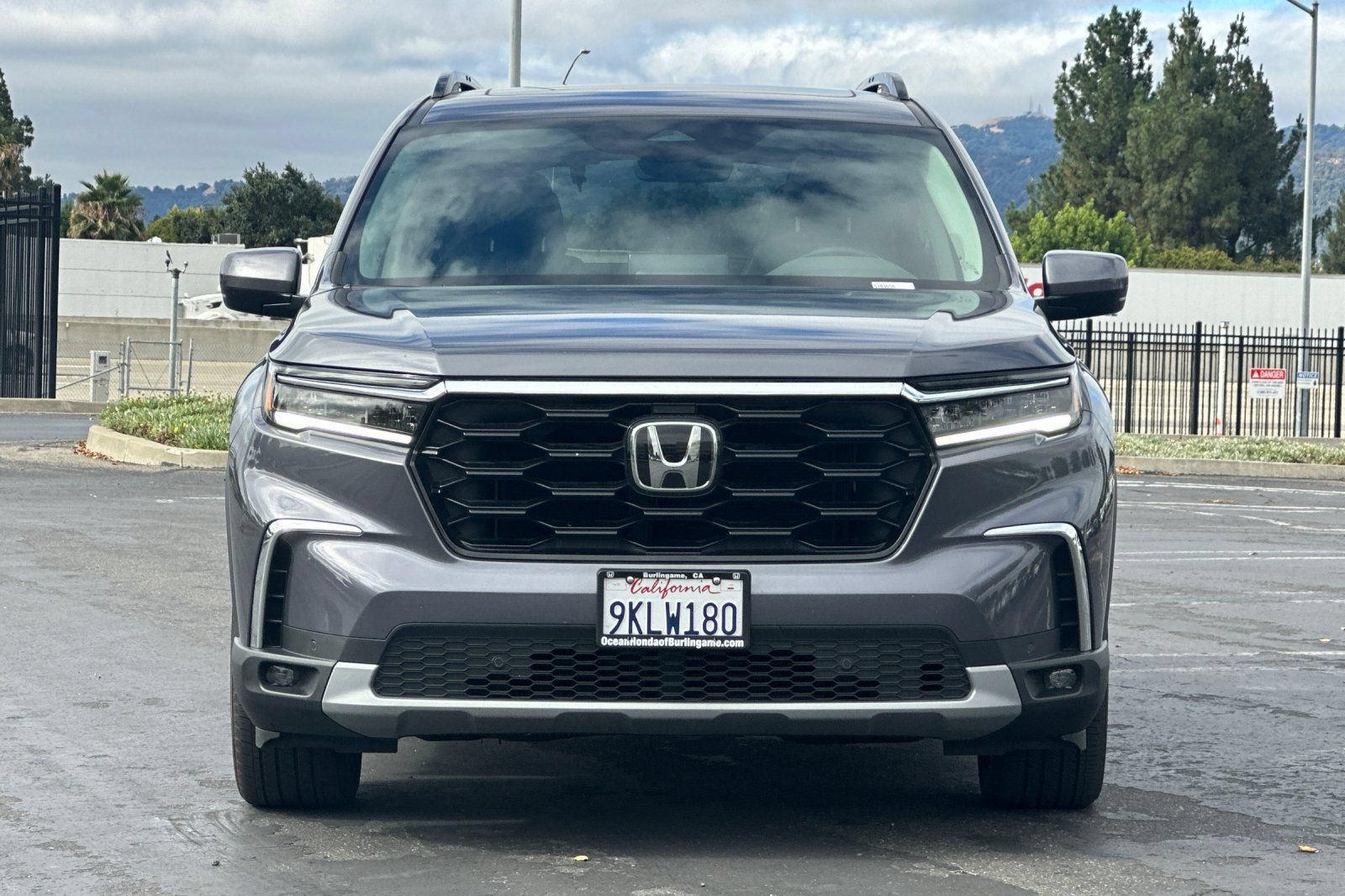 Used 2024 Honda Pilot Touring image 9