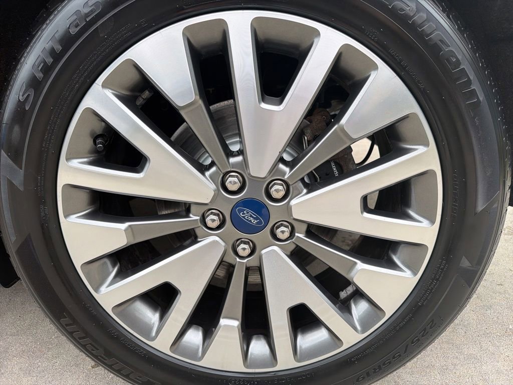 Used 2022 Ford Escape Titanium image 49