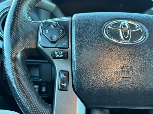 Used 2017 Toyota Tacoma TRD Off-Road image 31