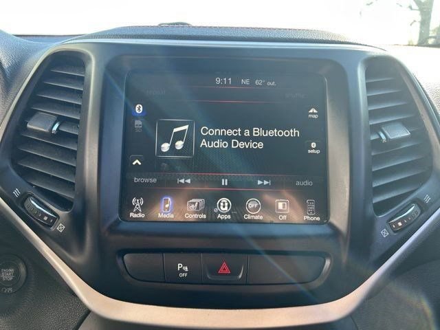 Used 2018 Jeep Cherokee Trailhawk w/ Quick Order Package 27L image 21