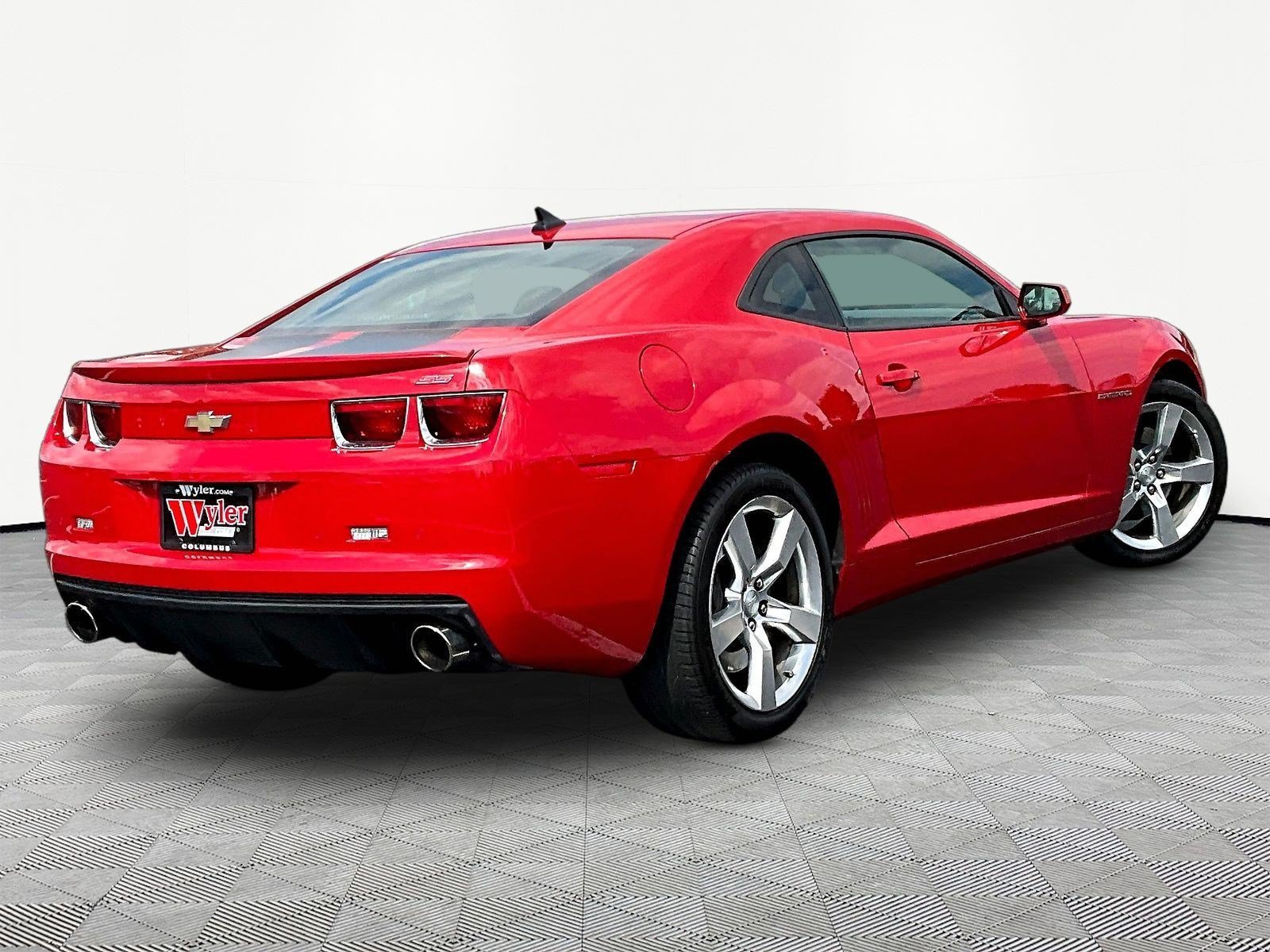 Used 2011 Chevrolet Camaro SS w/ RS Package RWD image 6