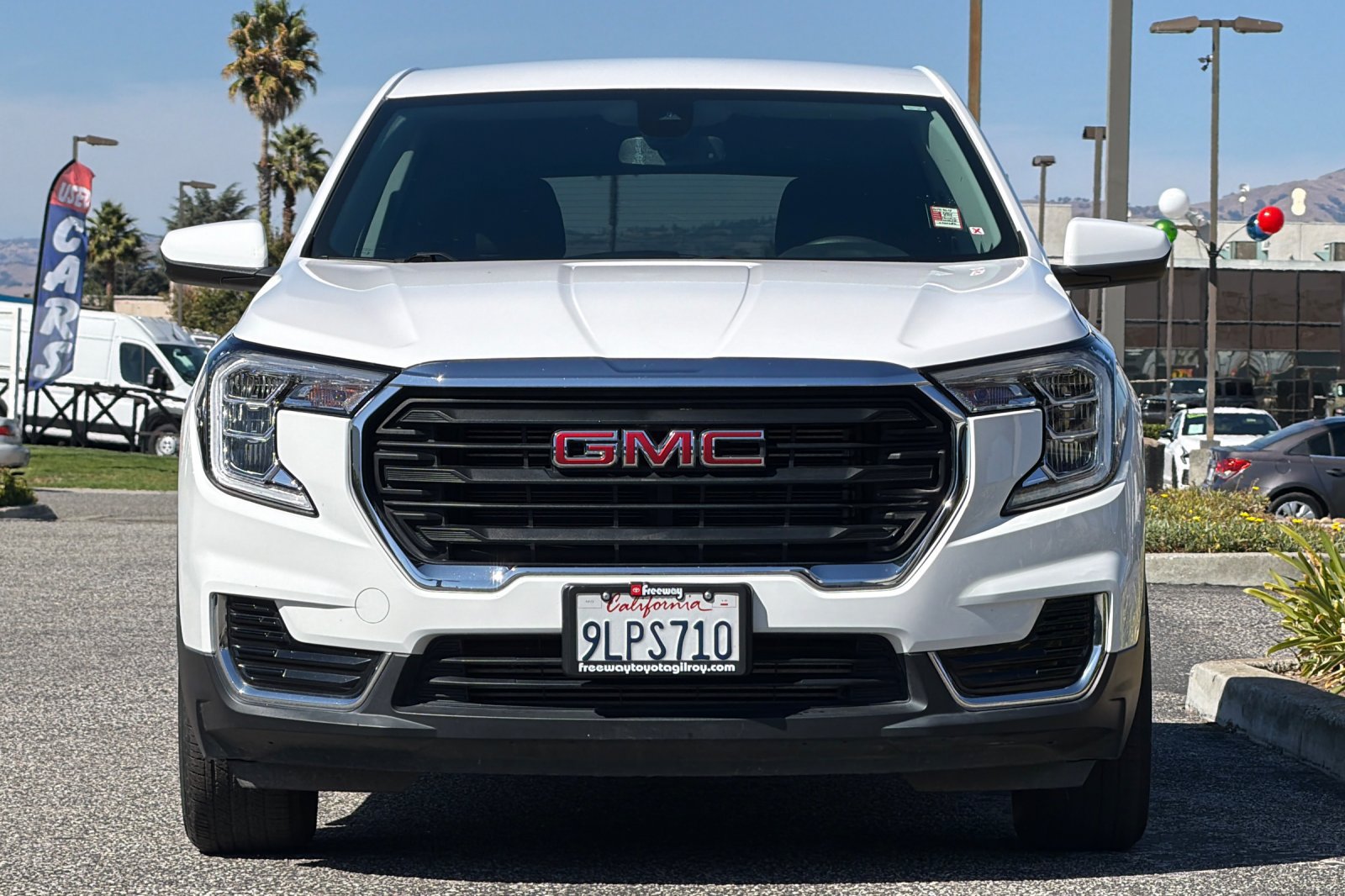 Used 2024 GMC Terrain SLE FWD image 10