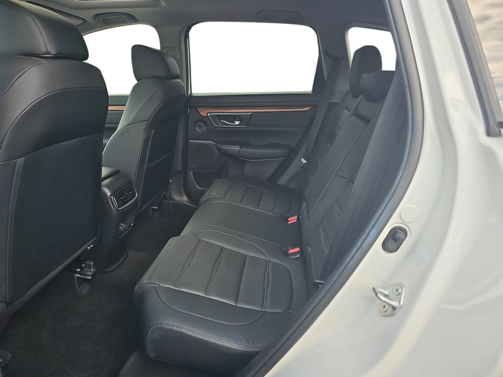 Used 2022 Honda CR-V Touring image 11