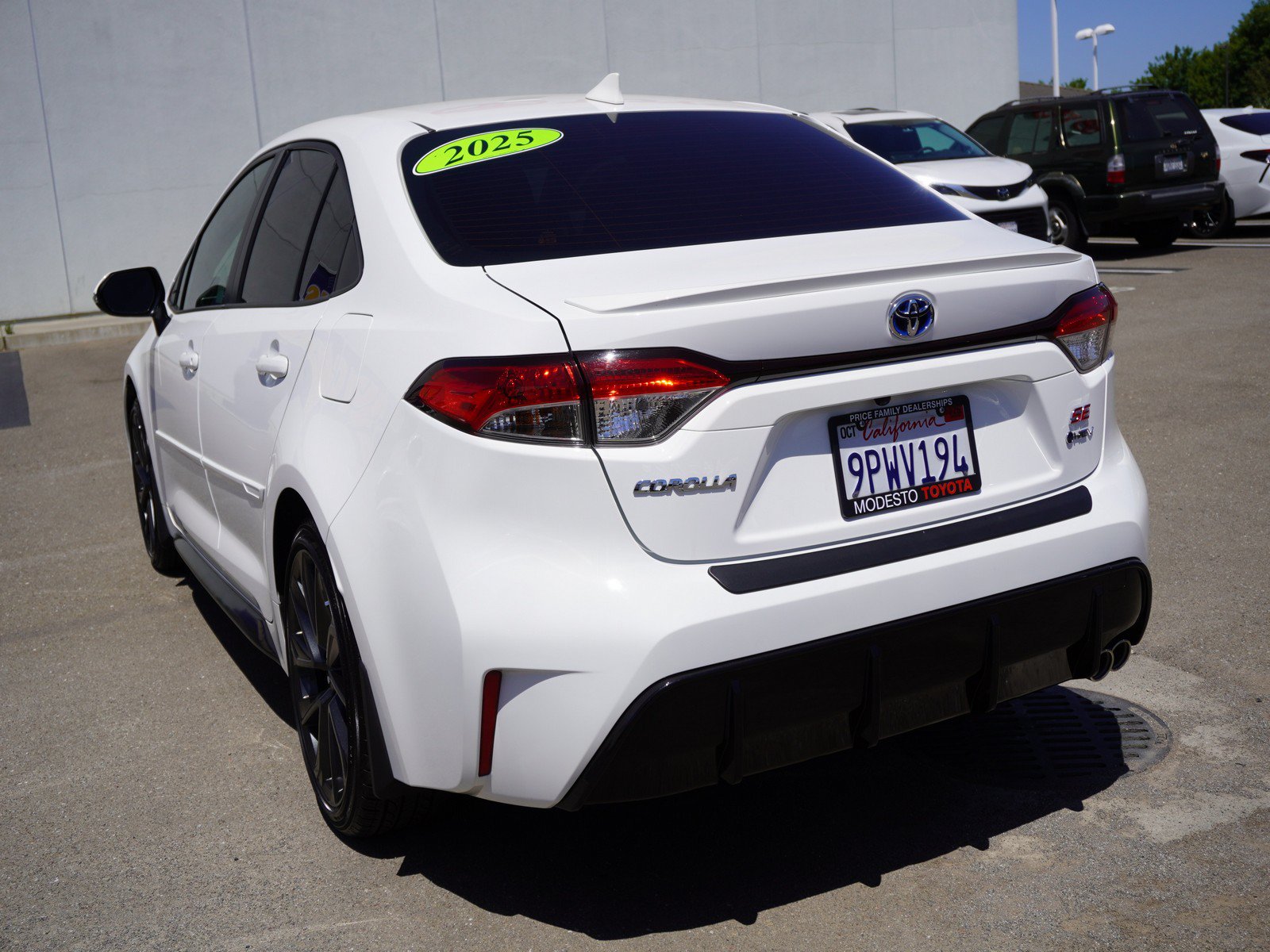 Used 2025 Toyota Corolla SE FWD image 8