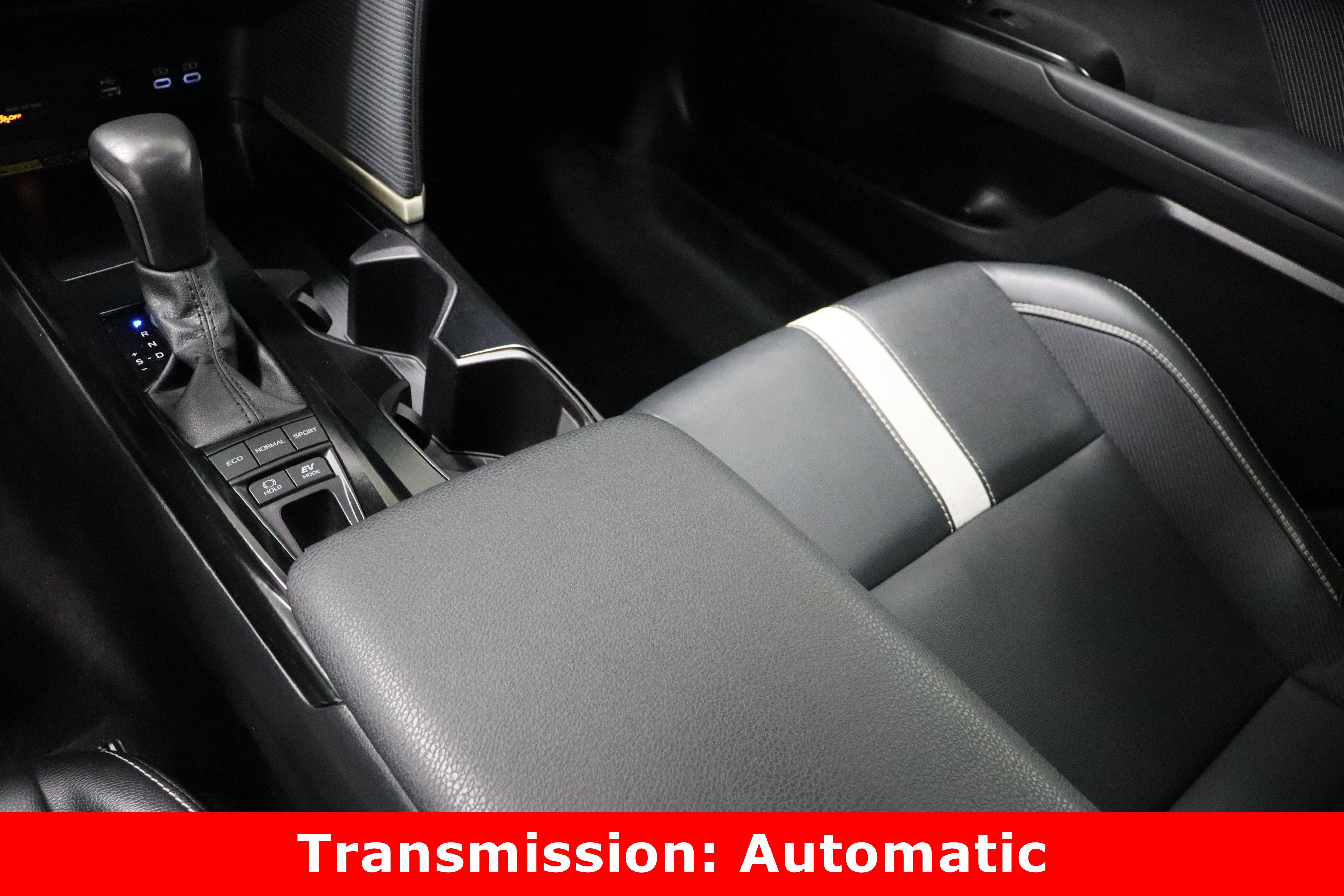 Used 2025 Toyota Camry SE image 17